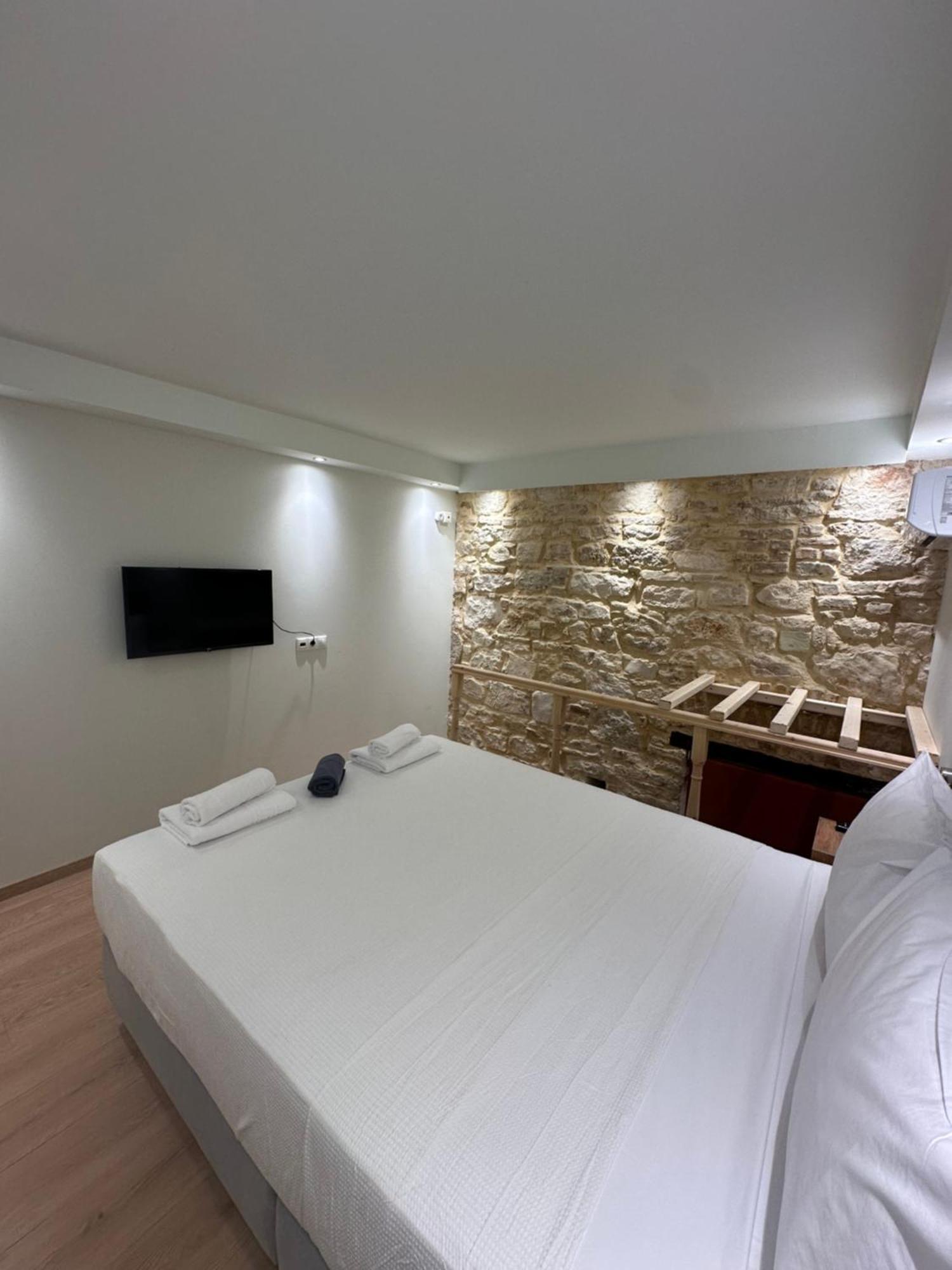 Q Rocco Apartments, Corfu Town Exterior foto